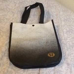 Lululemon reusable bag